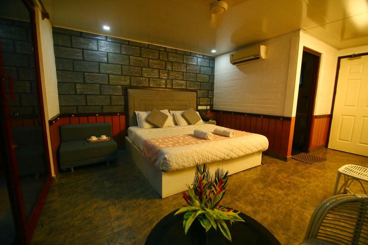 กรีน พาเลซ อยุรเวท รีสอร์ต Hotel Alappuzha ภายนอก รูปภาพ